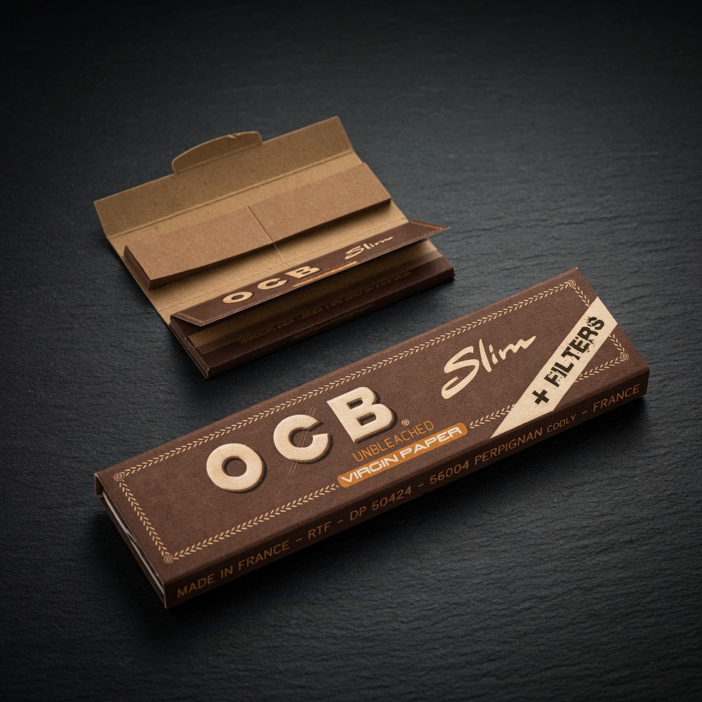 OCB Slim white rolling papers + tips